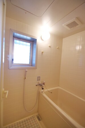 バードタウン8番館の物件内観写真